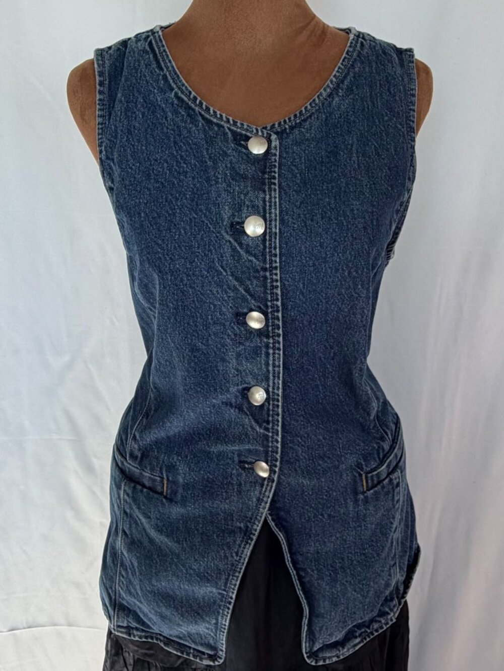 Madewell Denim Scoop Neck Fitted Vest Size 8 Blue Five Button Waistcoat